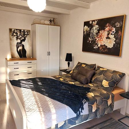 Popi 2 Apartment Кленовица Екстериор снимка
