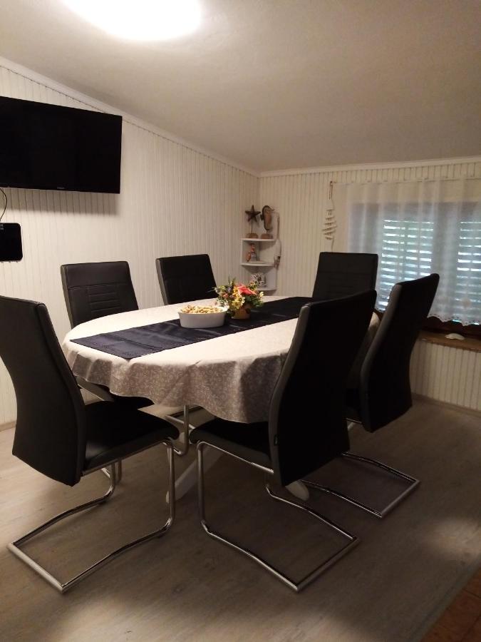 Popi 2 Apartment Кленовица Екстериор снимка